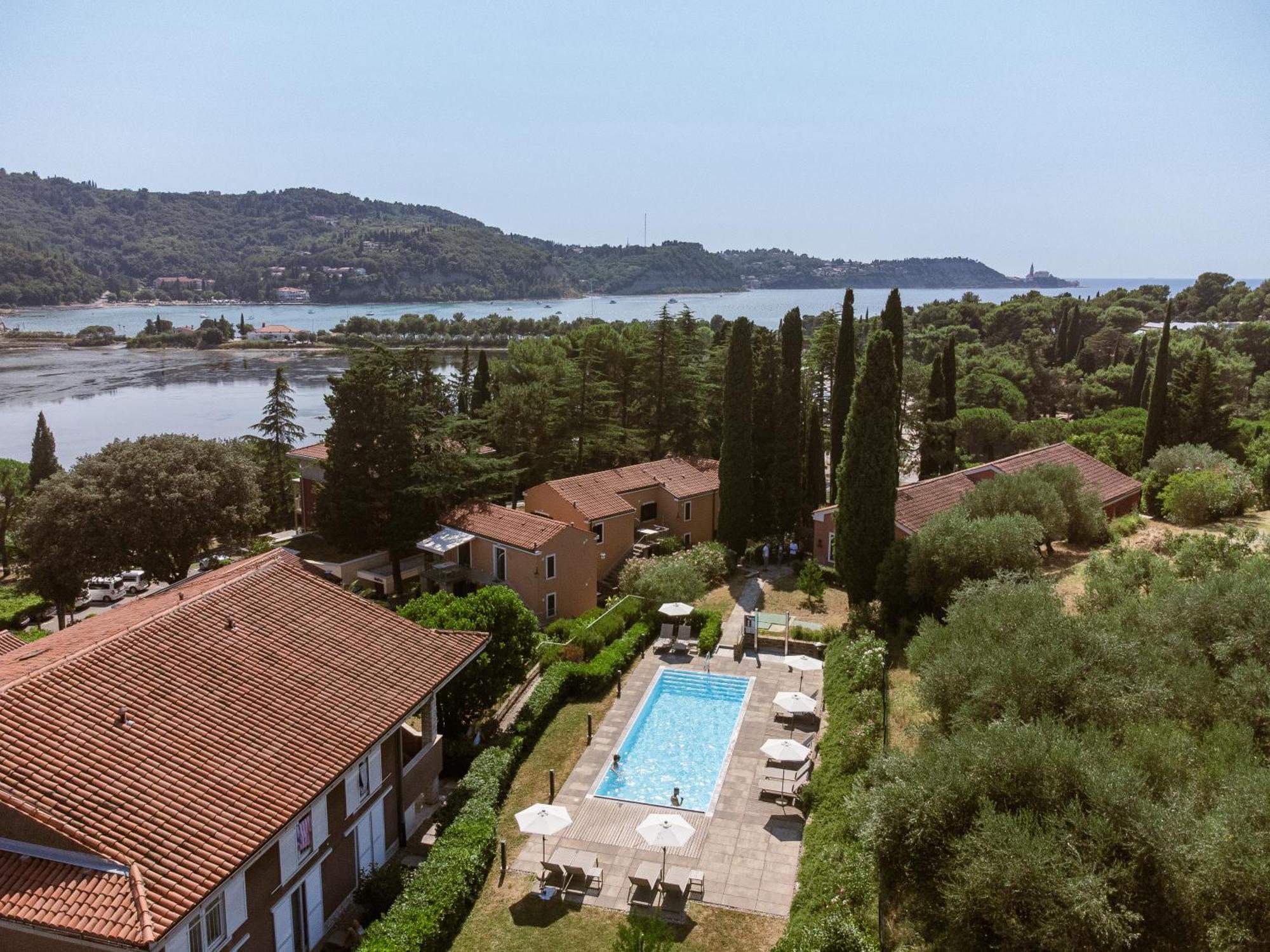 Hotel Laguna - Terme Krka Strunjan Exterior photo