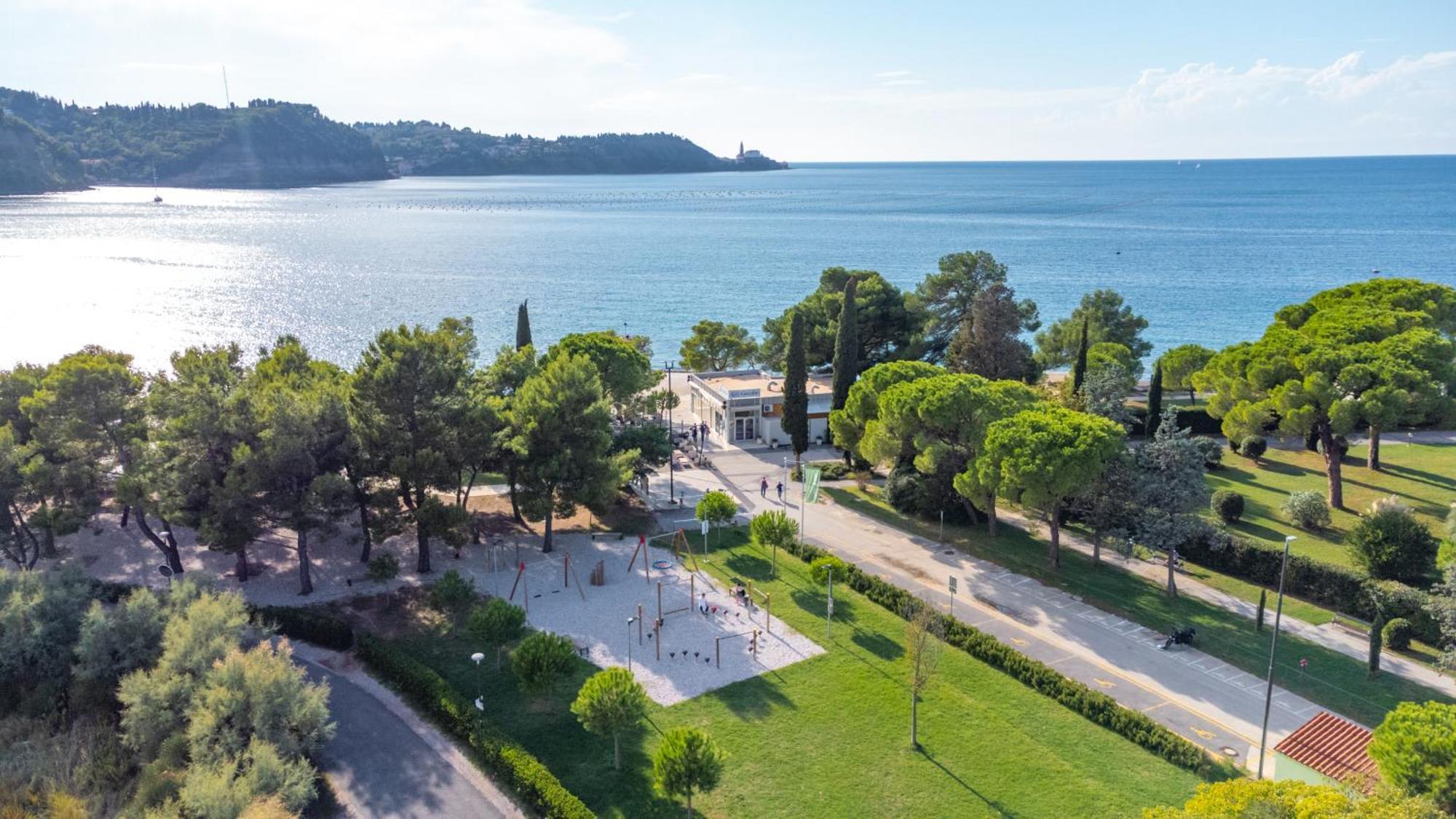 Hotel Laguna - Terme Krka Strunjan Exterior photo